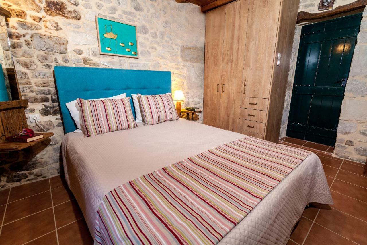 Aristidis'S Plouti Moires Guest House Екстериор снимка